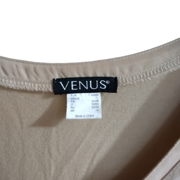 ♥️ 💙 2/$10 Women's Tan Venus shirt Size Large - Picture 4 of 7